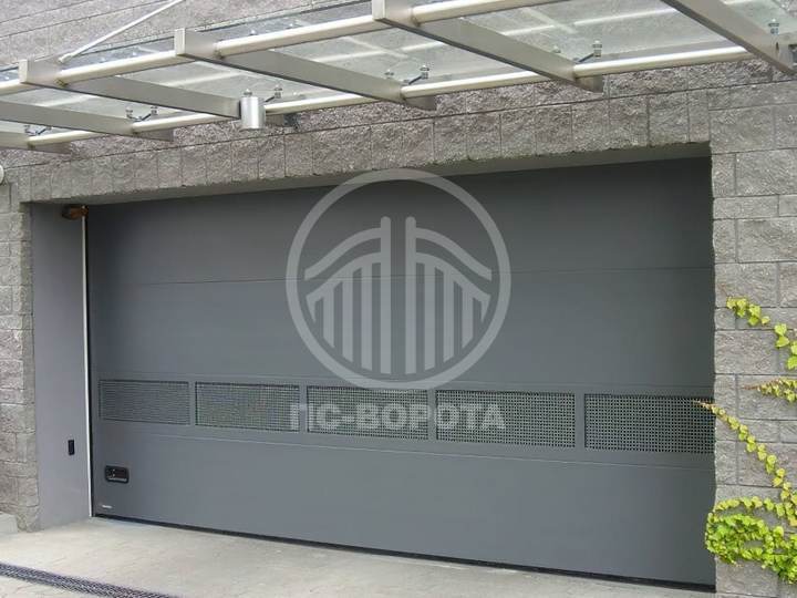 подъемные ворота для гаража из сэндвич панелей синего цвета